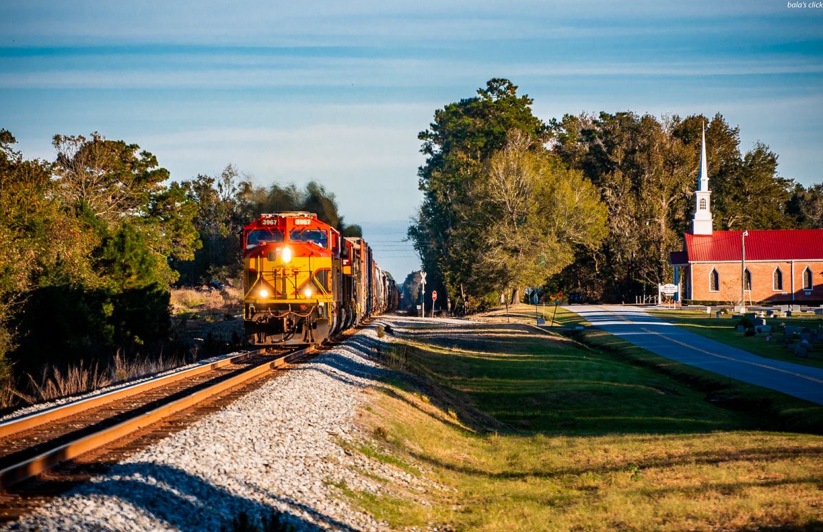 S. Railroad Ave